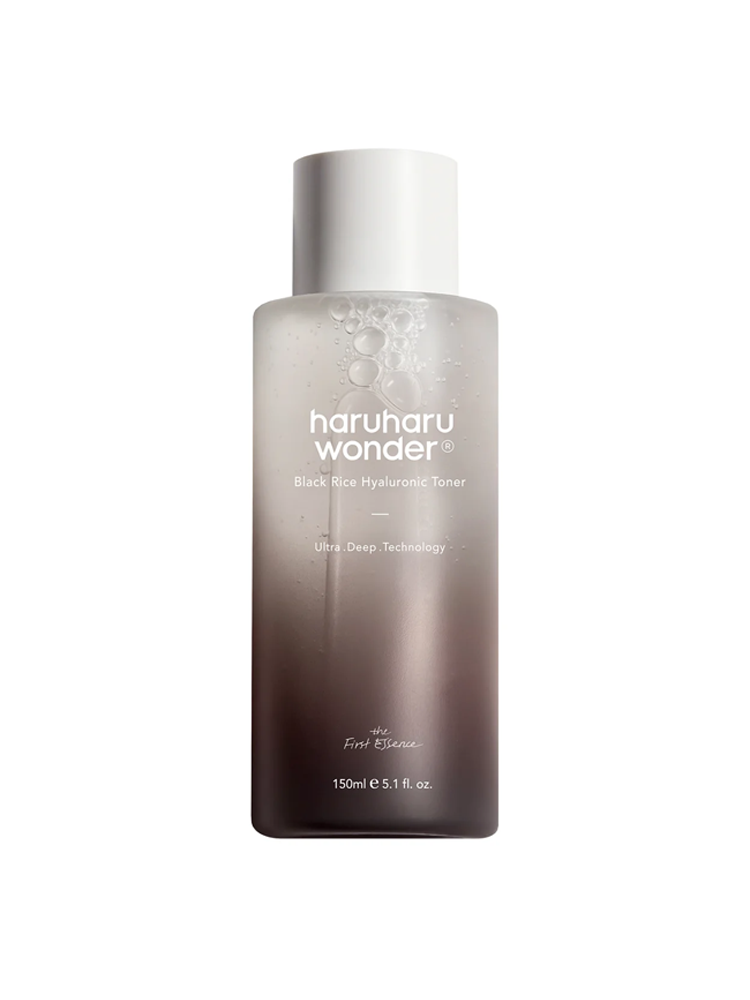HARUHARU WONDER Black Rice Hyaluronic Toner 150ml in a sleek bottle, enhancing skin hydration and smoothness.